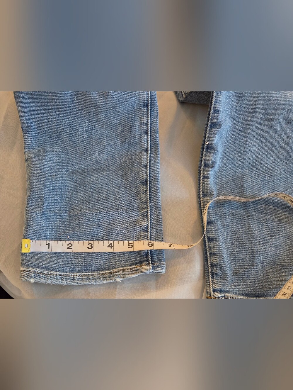 NWT Good American Good Legs -Eco Mid-Rise Straight Leg Distressed Jeans 2 / 26 - Picture 8 of 16